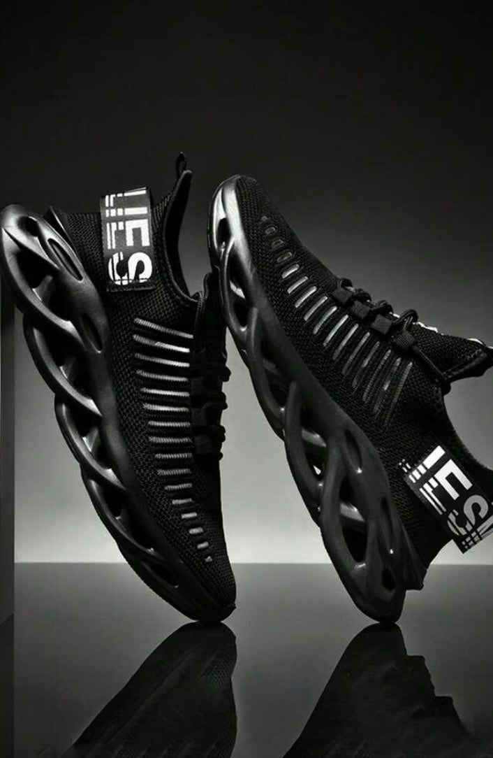 2025 Spring/Summer New Ultralight Breathable Couples Sneakers, Extra Large Men/Women Outdoor Casual Shoes, Running Shoes, Comfortable Hiking Shoes, MD + Herringbone Compound Outsole, Non-Slip & Durable, Soft & Comfortable, Random Pattern, Irregular Design