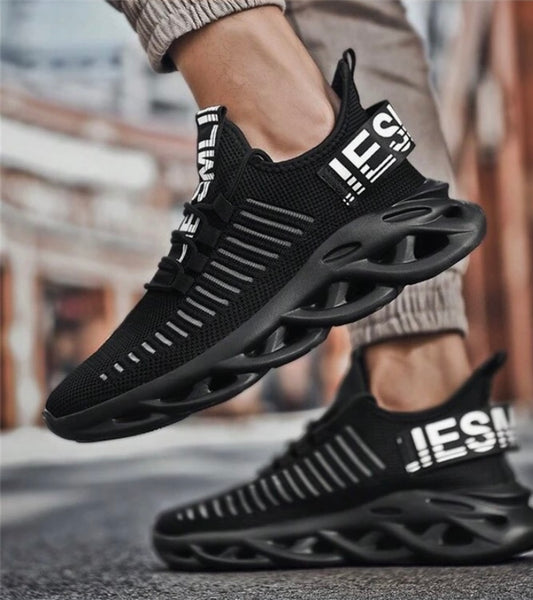 2025 Spring/Summer New Ultralight Breathable Couples Sneakers, Extra Large Men/Women Outdoor Casual Shoes, Running Shoes, Comfortable Hiking Shoes, MD + Herringbone Compound Outsole, Non-Slip & Durable, Soft & Comfortable, Random Pattern, Irregular Design